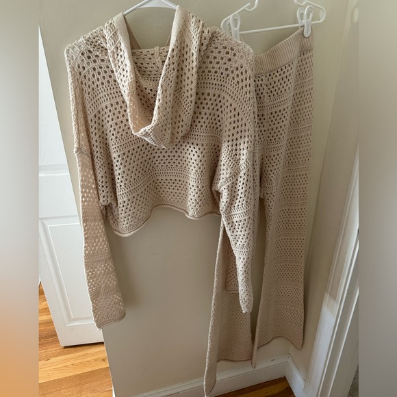 Sincerely Jules beach cover up set. - Picture 6 of 6